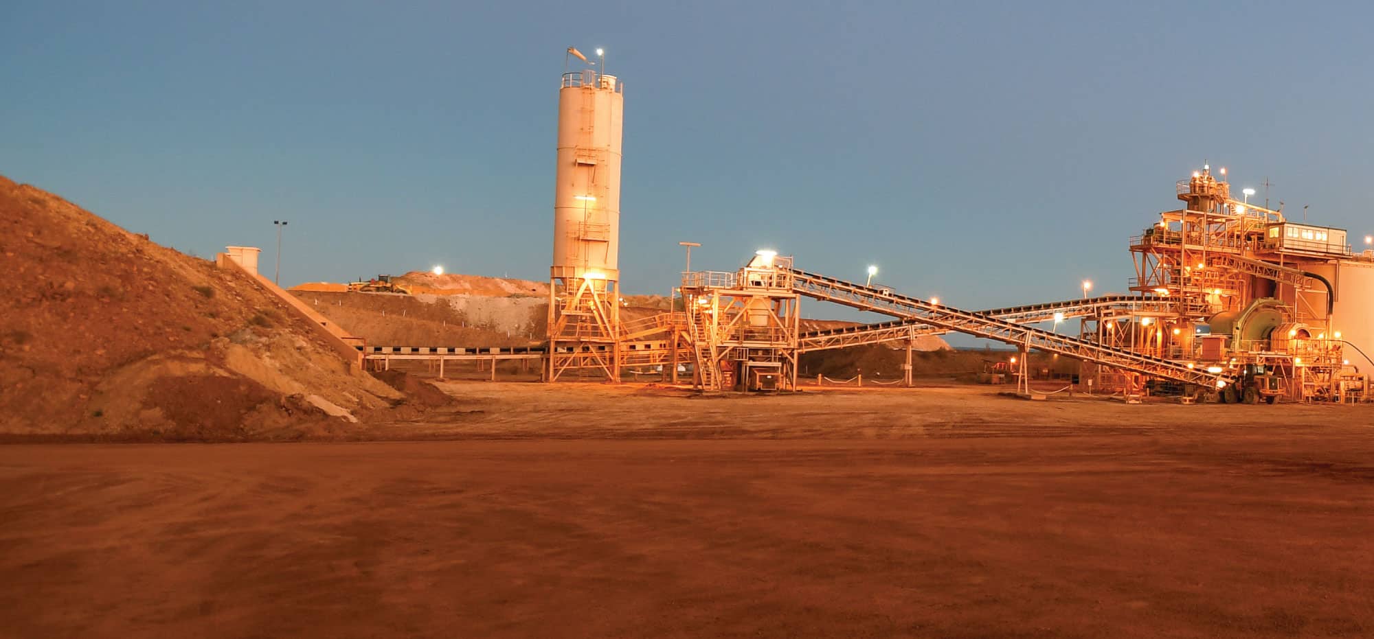 Mining plant operating at dusk | image for the Mining Industries page.